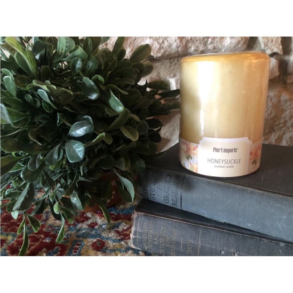 Pier 1 Imports Candle Honeysuckle 3” X 4” Discontinued NEW